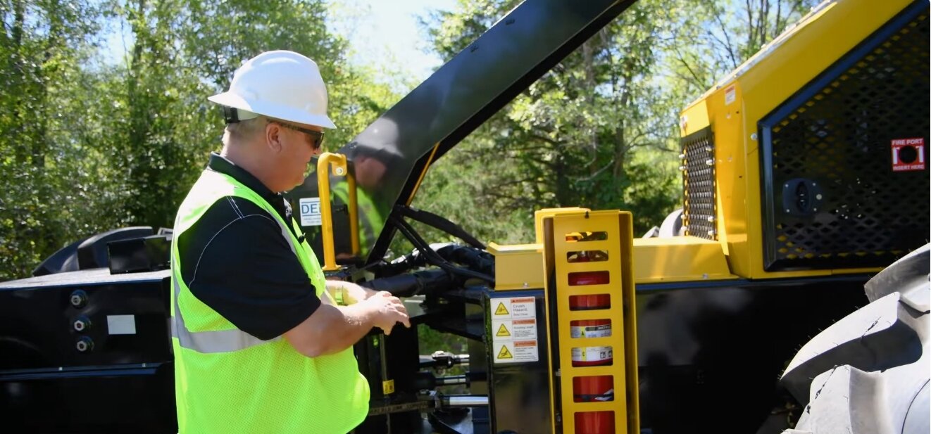Part 1 includes: Safety equipment, push blade, articulation lock bar, winch operation, upright and turntable.