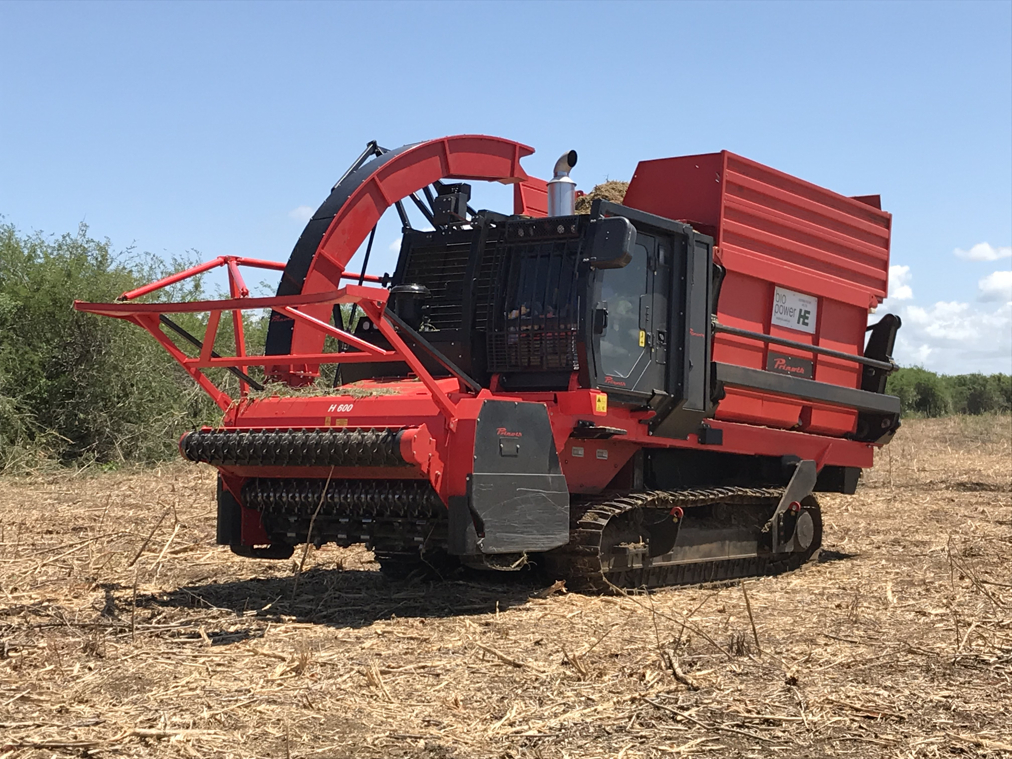 Der Prinoth BMH 480 - H600 von vornrechts.