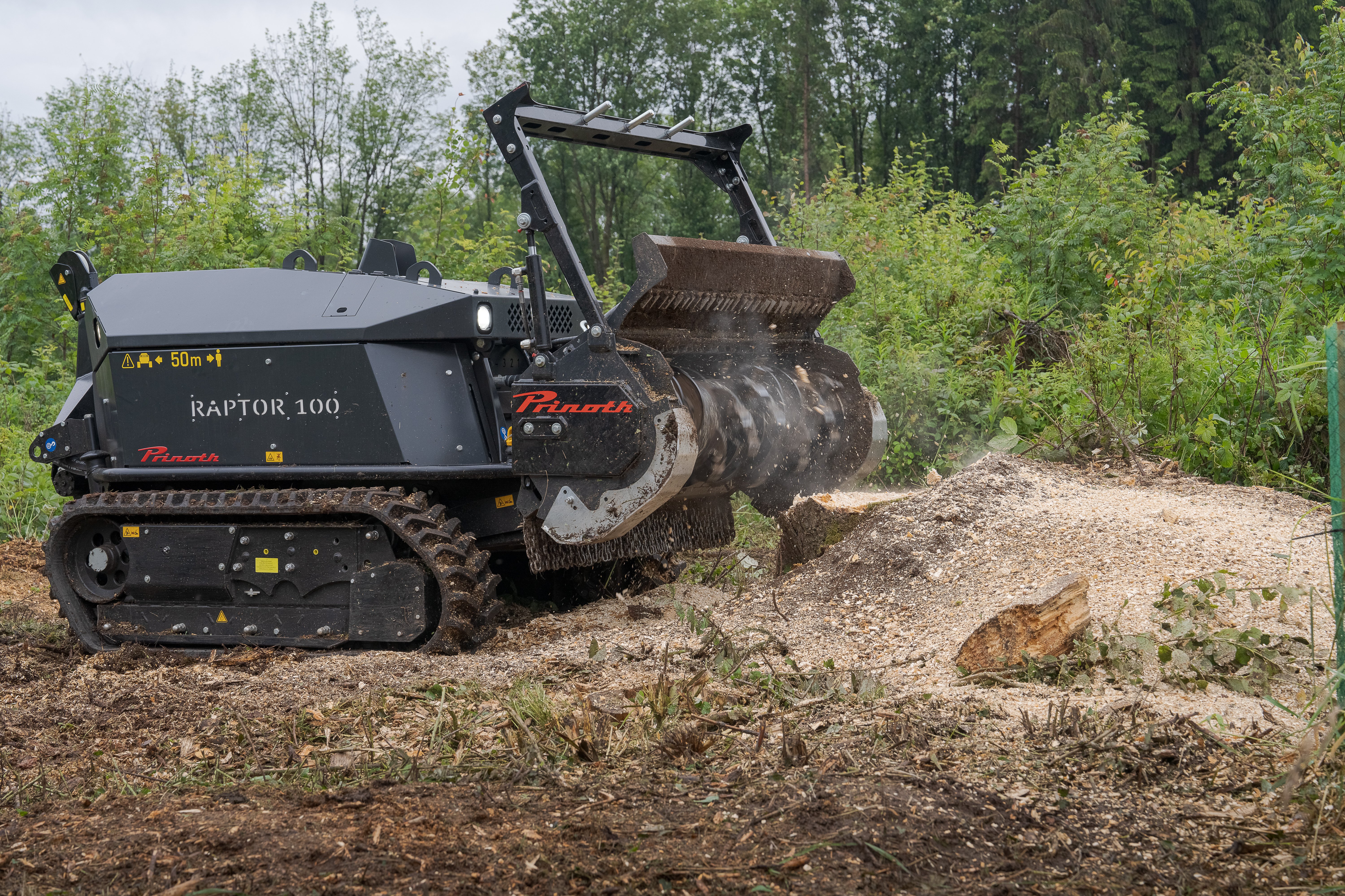 Remote-controlled vehicle Raptor 100 - Prinoth